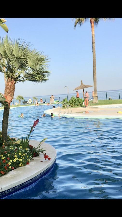 Mi Capricho A16 Beachfront Apartment Sitio de Calahonda Exterior photo