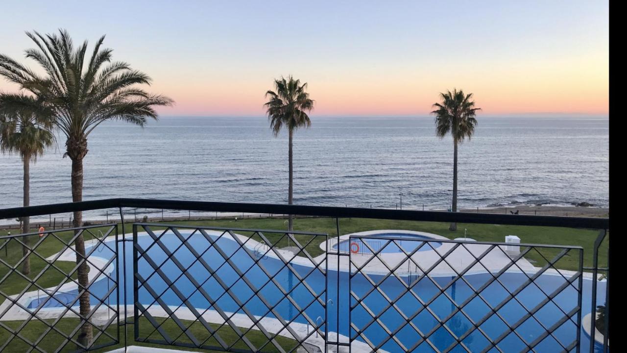 Mi Capricho A16 Beachfront Apartment Sitio de Calahonda Exterior photo